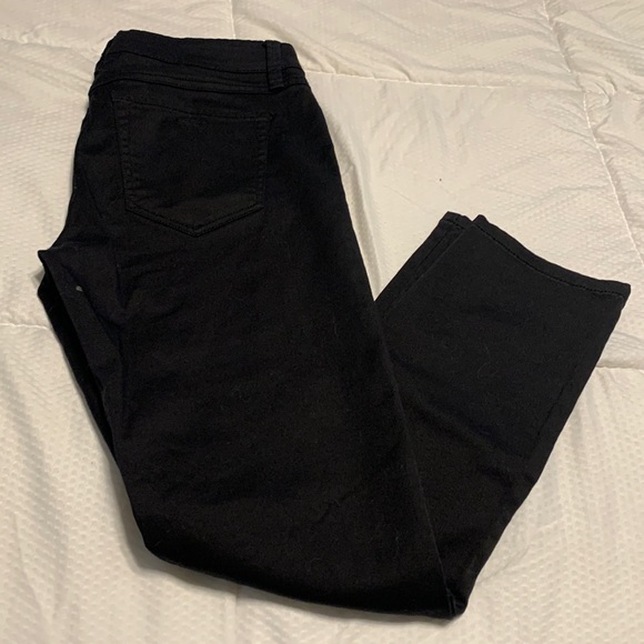 Black Guess Brittany Cropped Stretch/26 - Picture 1 of 3